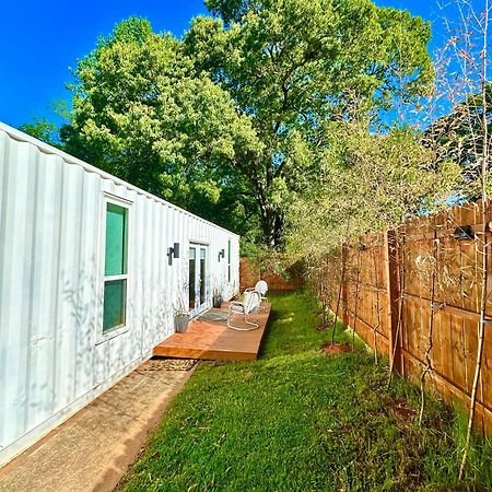 Nomehaus Shipping Container Studio Residential Neighborhood เอเธนส์ ภายนอก รูปภาพ