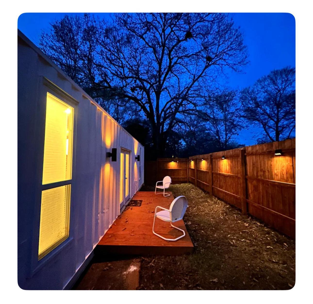 Nomehaus Shipping Container Studio Residential Neighborhood เอเธนส์ ภายนอก รูปภาพ